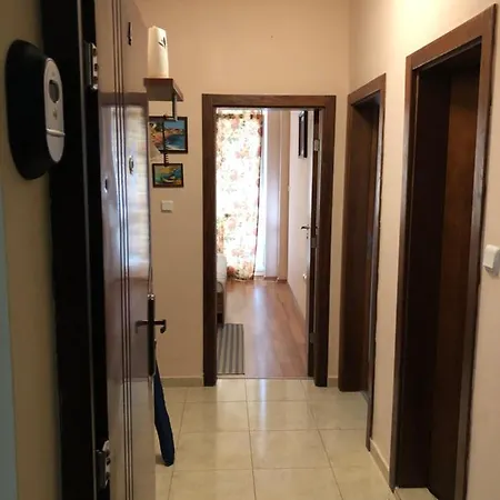 Katka, Apartment